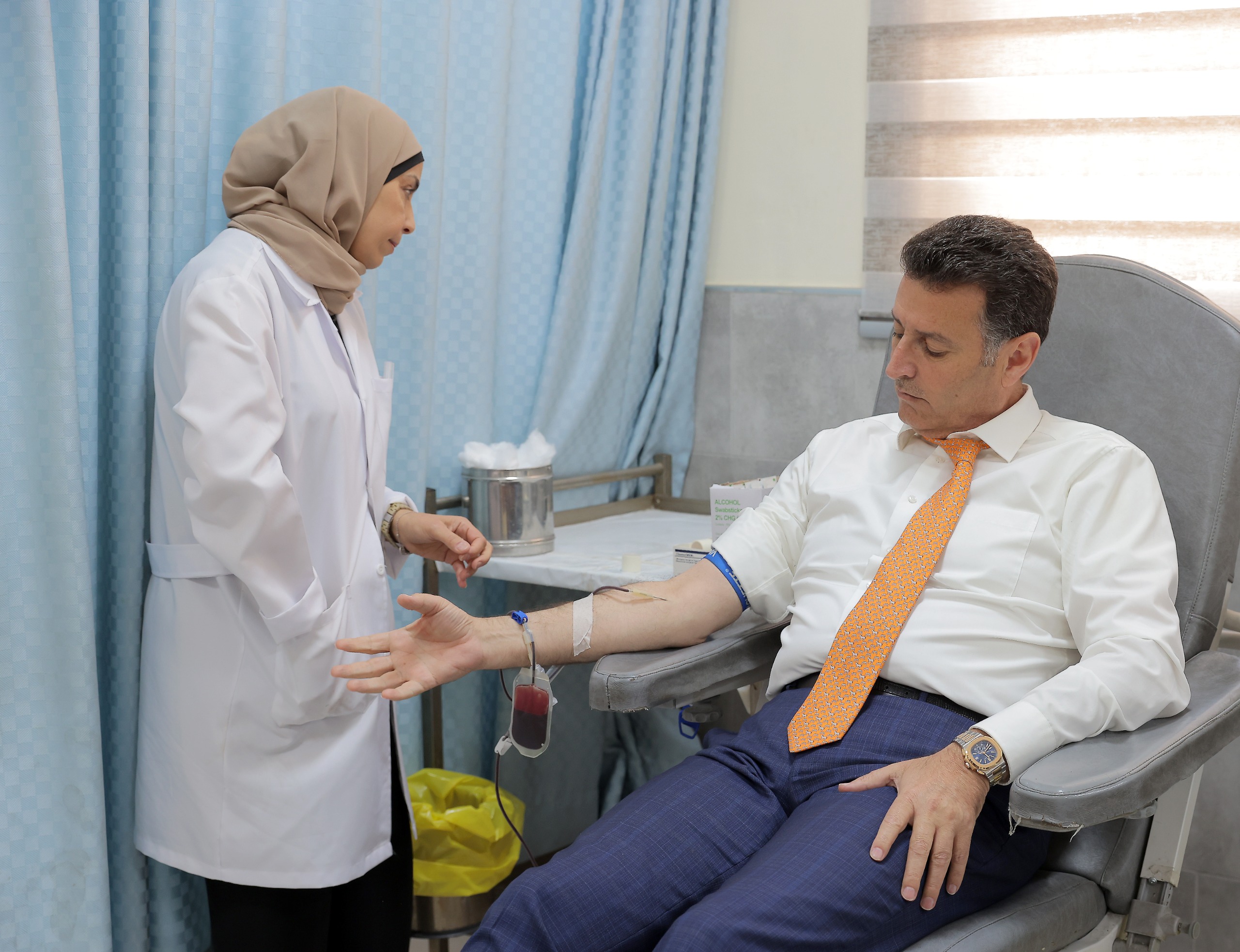 رئيس مجلس النواب الصفدي يرعى حملة وطنية للتبرع بالدم لغزة